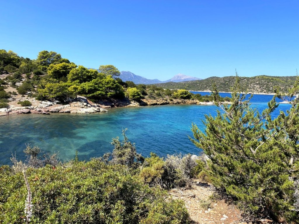 חוף באי פורוס