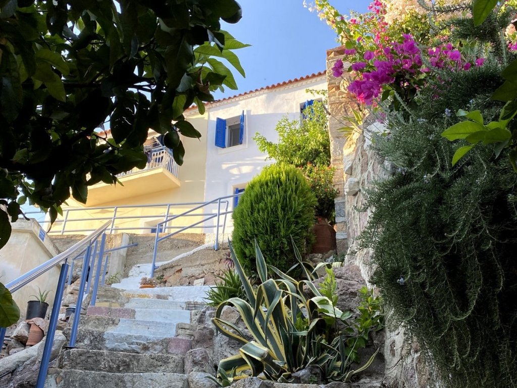 הרחובות של האי פורוס